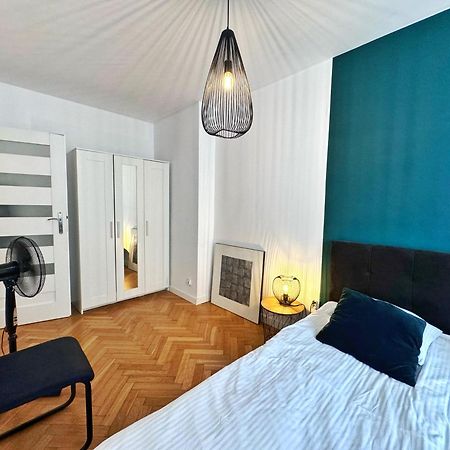 Good Feeling Rynek Wroclaw Apartment Bagian luar foto