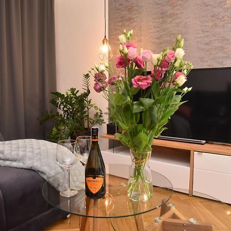 Good Feeling Rynek Wroclaw Apartment Bagian luar foto